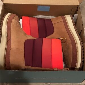 Toms Women's Tan Suede Boots with Red and Burgundy Panels